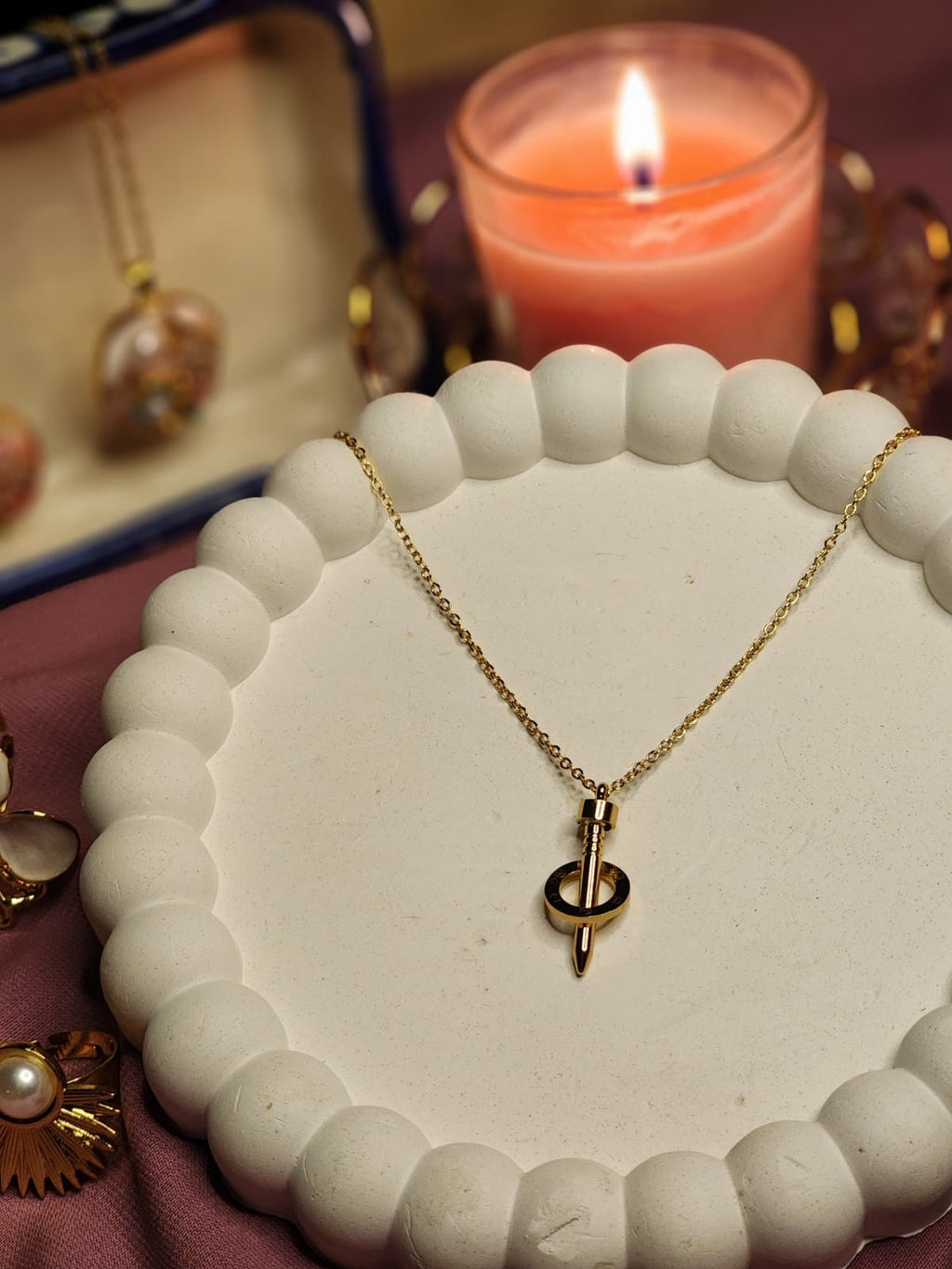 Nail Loop Necklace