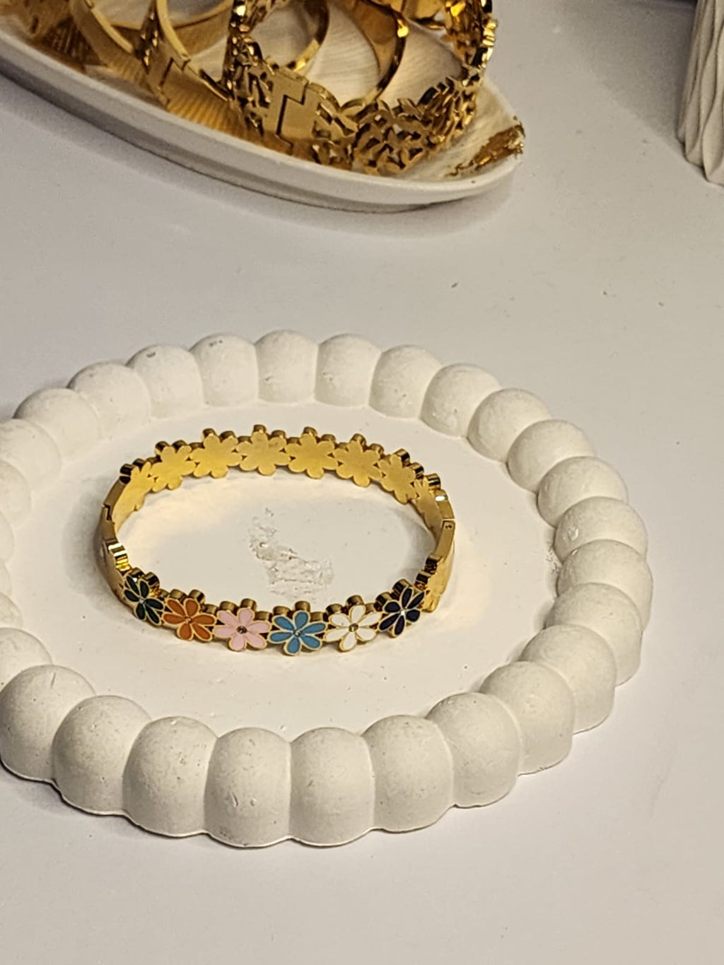 Enamel Daisy Flower Bangle
