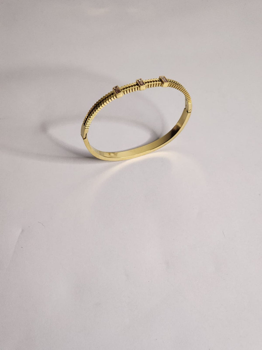 Ribbed Spine Pavé Bar Bangle