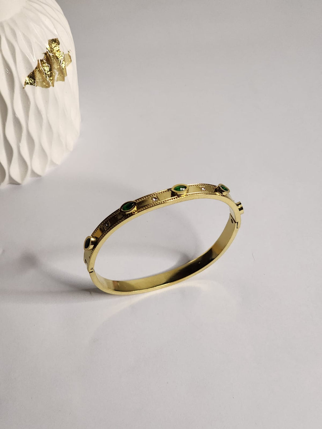 Emerald Stone Studded Bangle
