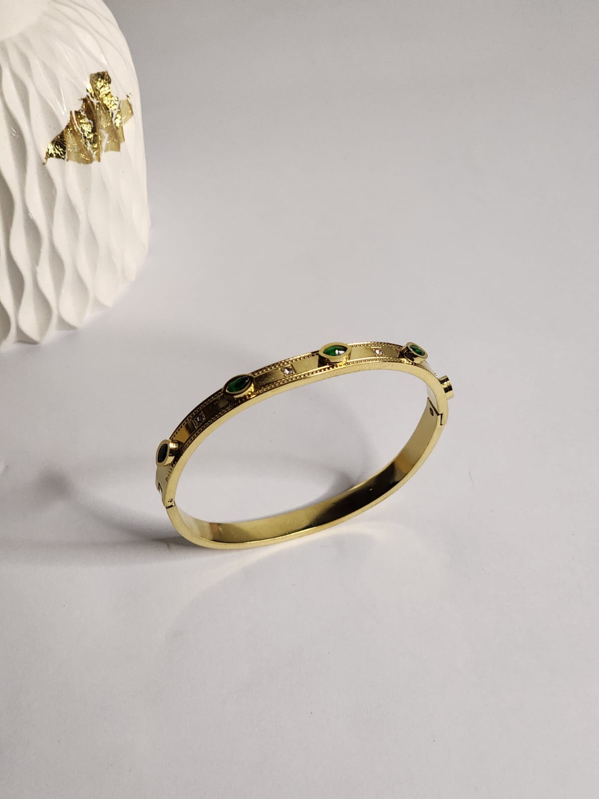 Emerald Stone Studded Bangle