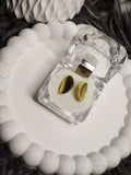 Gold shell textured adjustable ring in clear gift box