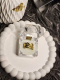 Gold leaf and wheat woven band ring in a clear gift box