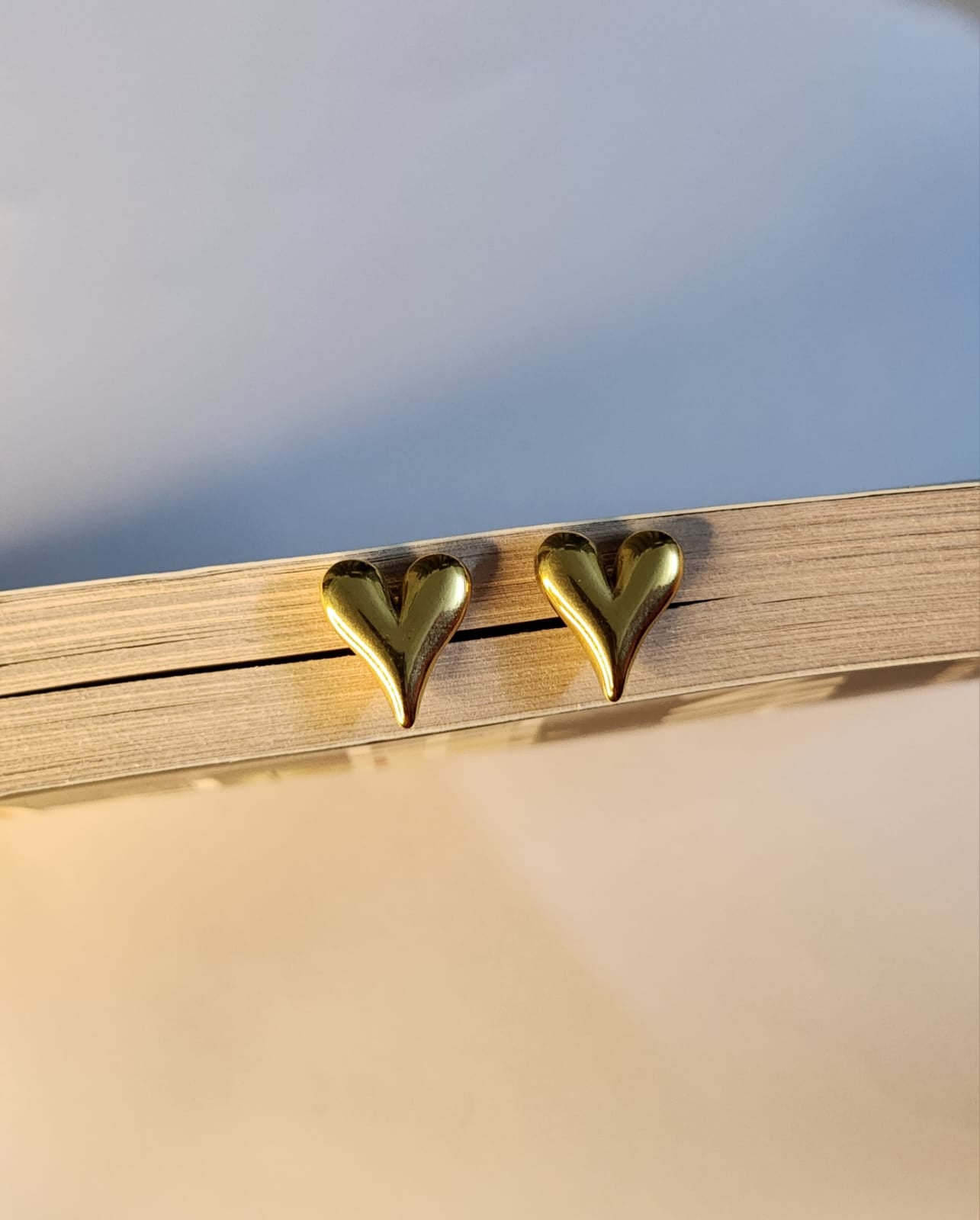 Puffy Heart Studs